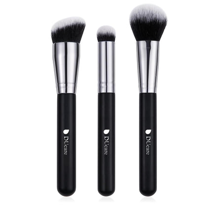 3-Piece Professional Foundation and Contour Brush Set, Angled Synthetic Kabuki Brushes for Blending, Setting, and Buffing with Liquid, Cream, and Powder Cosmetics (Black)