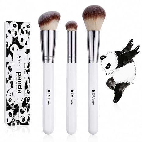 3-Piece Professional Foundation and Contour Brush Set, Angled Synthetic Kabuki Brushes for Blending, Setting, and Buffing with Liquid, Cream, and Powder Cosmetics (Black)
